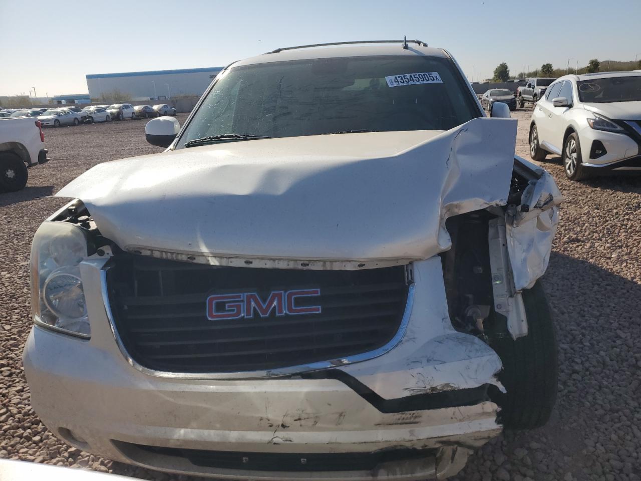 2011 GMC Yukon - Image 5