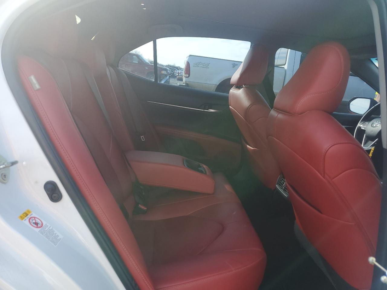 2018 Toyota Camry - Image 10