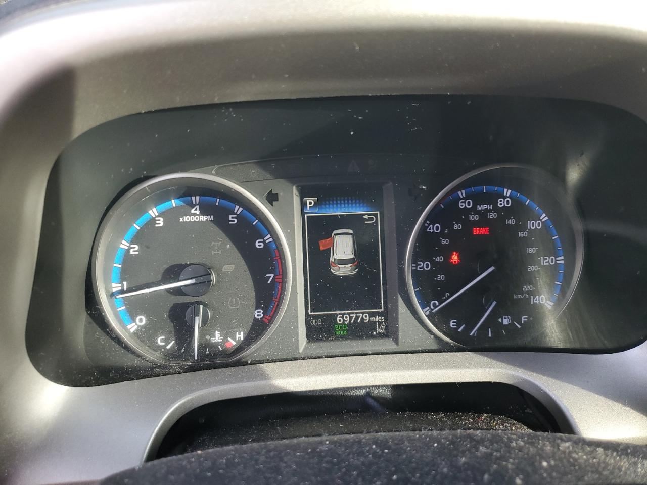 2018 Toyota RAV 4 - Image 9