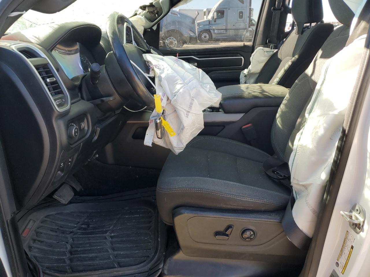 2020 RAM 1500 - Image 7