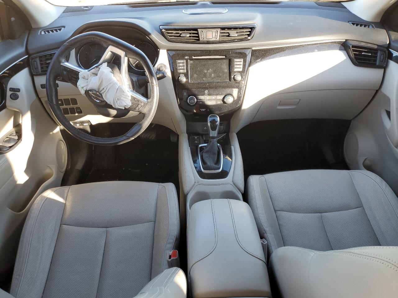 2019 Nissan Rogue - Image 8