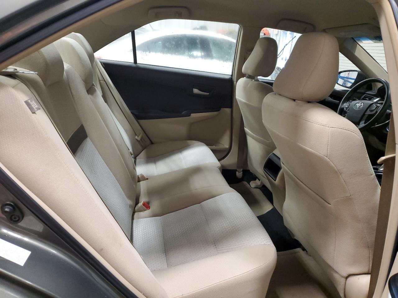 2012 Toyota Camry - Image 10
