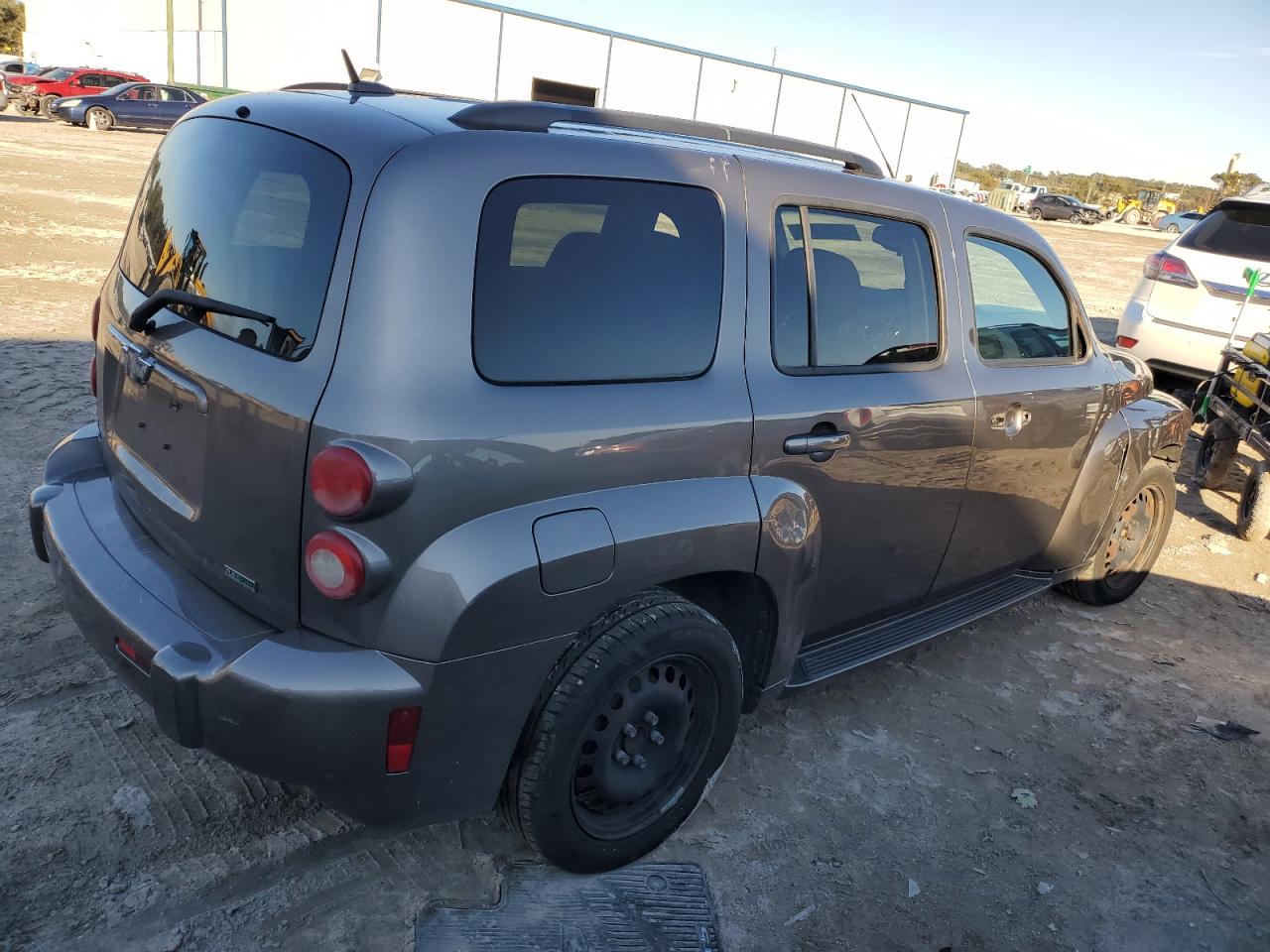 2011 Chevrolet HHR - Image 3
