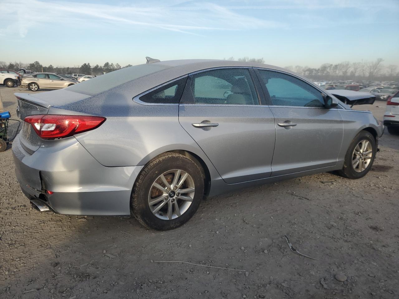 2017 Hyundai Sonata - Image 3