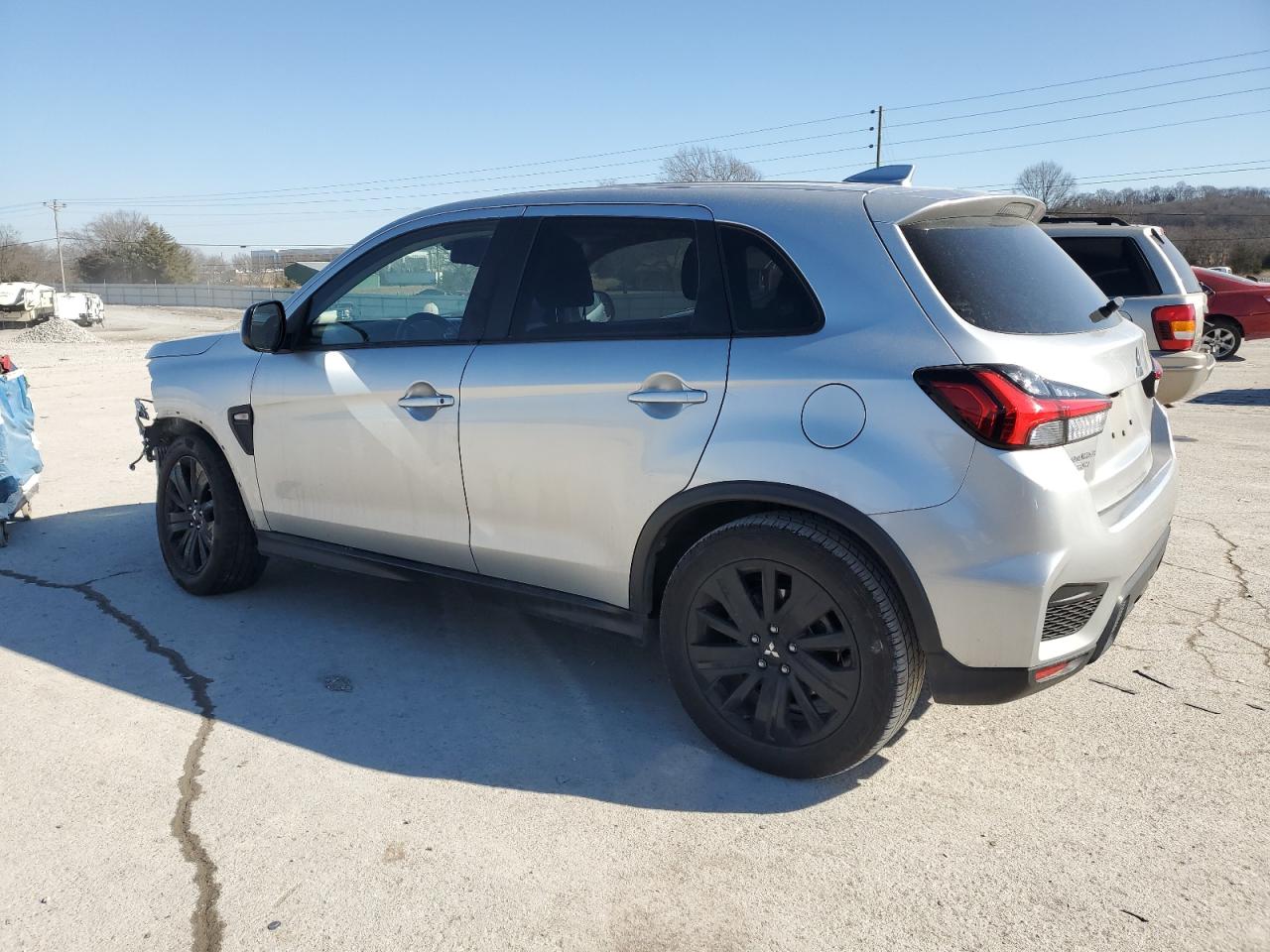 2021 Mitsubishi Outlander - Image 2