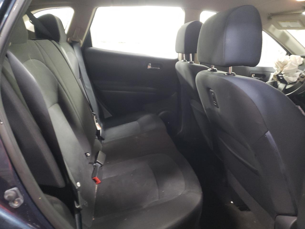 2014 Nissan Rogue - Image 10