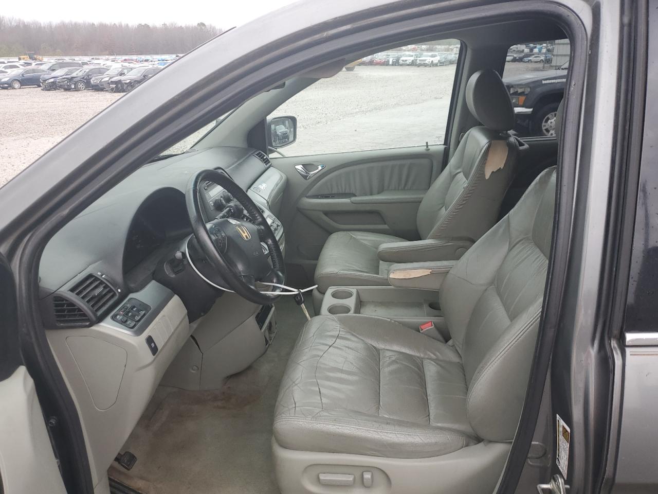 2008 Honda Odyssey - Image 7