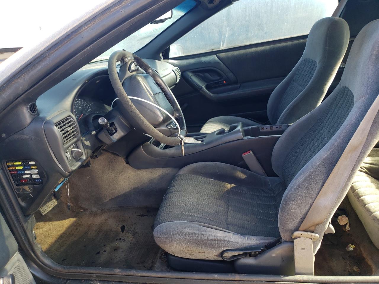 2000 Chevrolet Camaro - Image 7