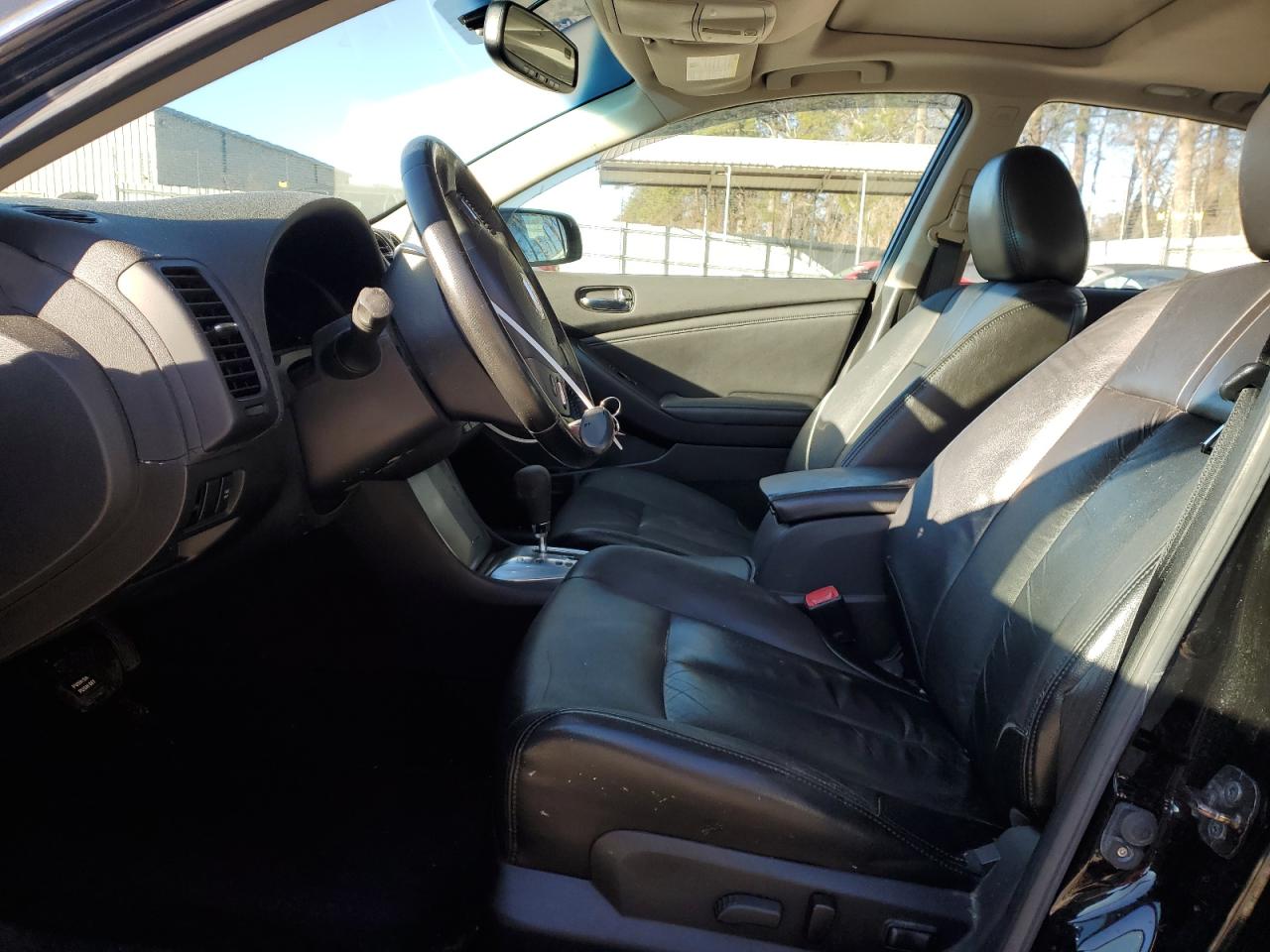 2010 Nissan Altima - Image 7