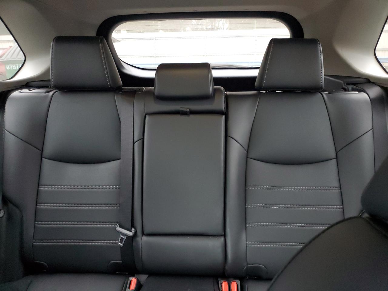 2022 Toyota RAV 4 - Image 10