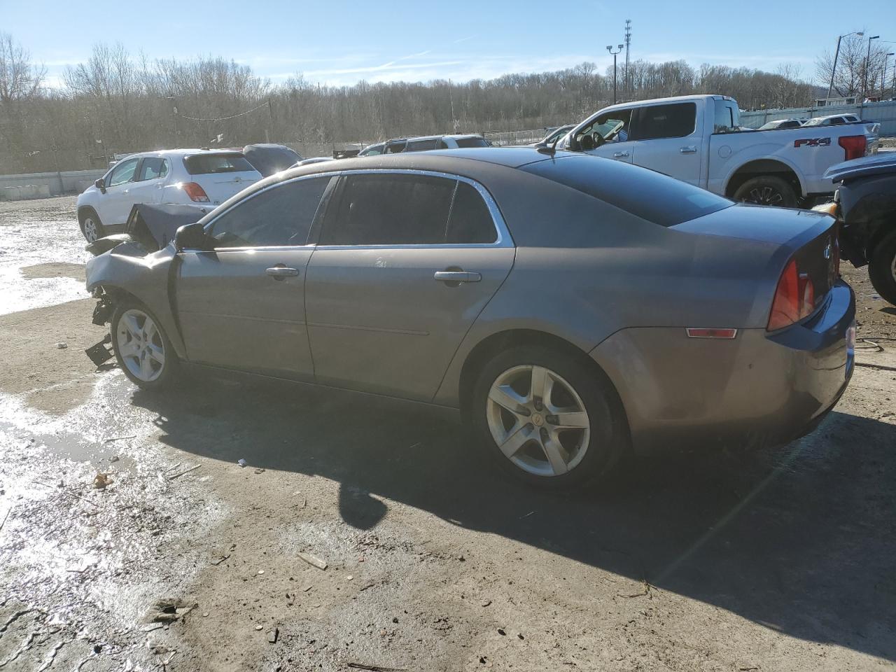 2010 Chevrolet Malibu - Image 2