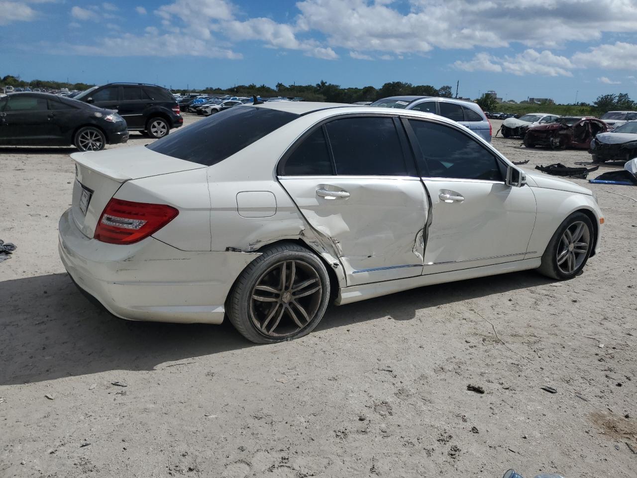 2013 Mercedes-Benz C-klasse - Image 3