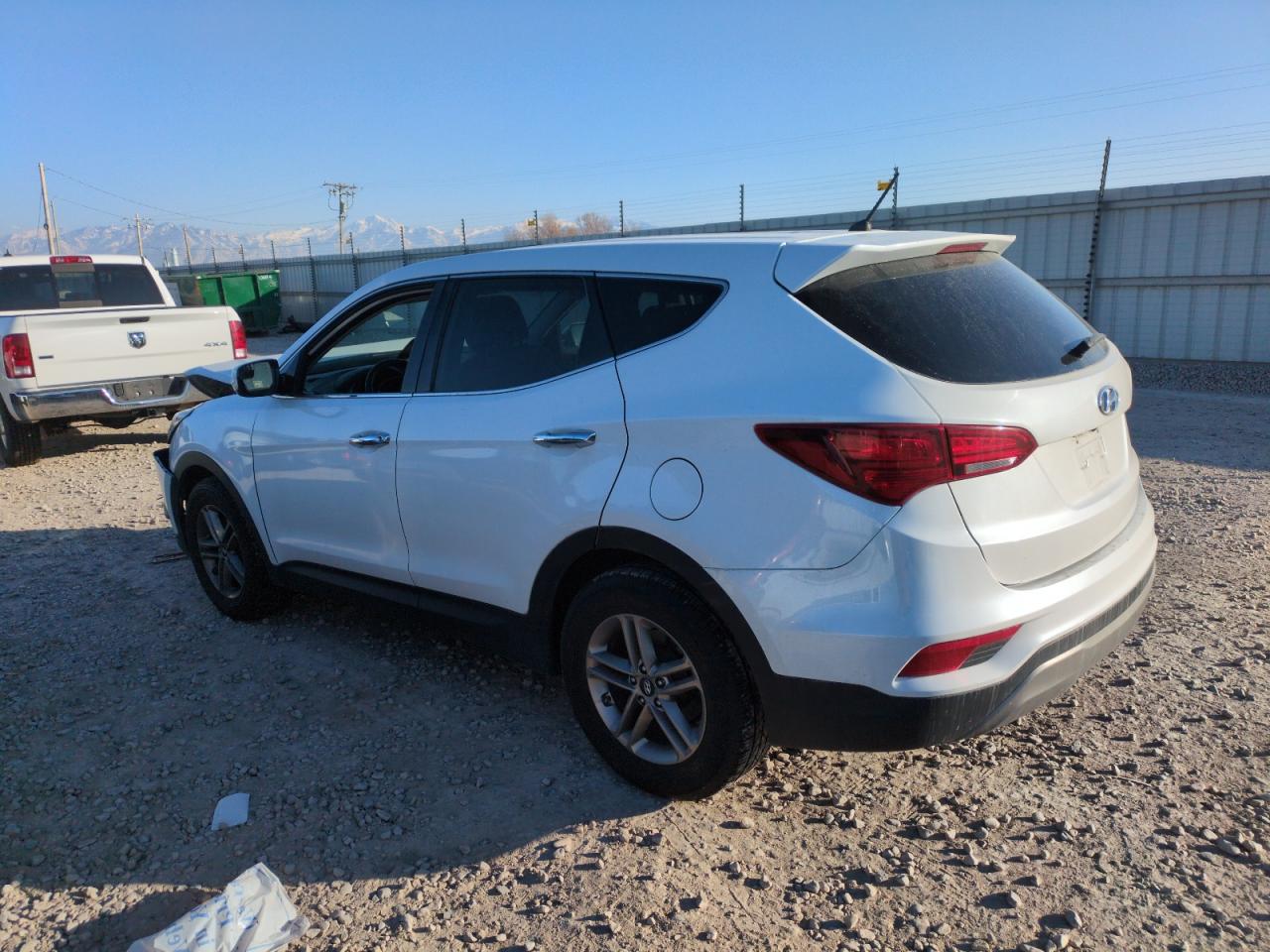 2018 Hyundai Santa Fe - Image 2