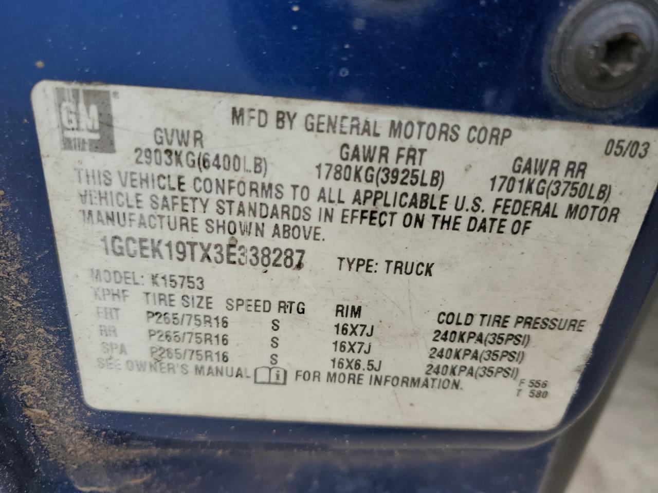 2003 Chevrolet Silverado - Image 13