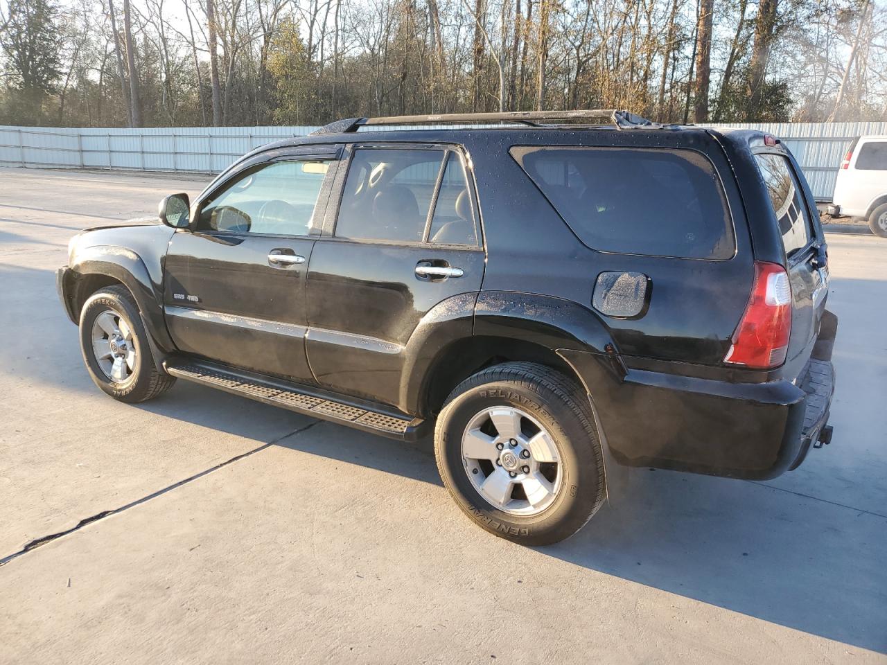 2007 Toyota 4Runner - Image 2