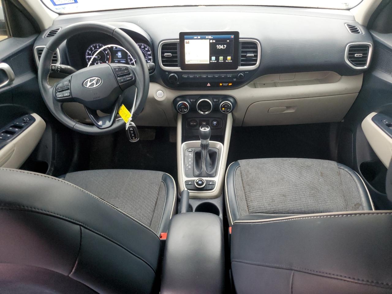 2020 Hyundai Venue - Image 8