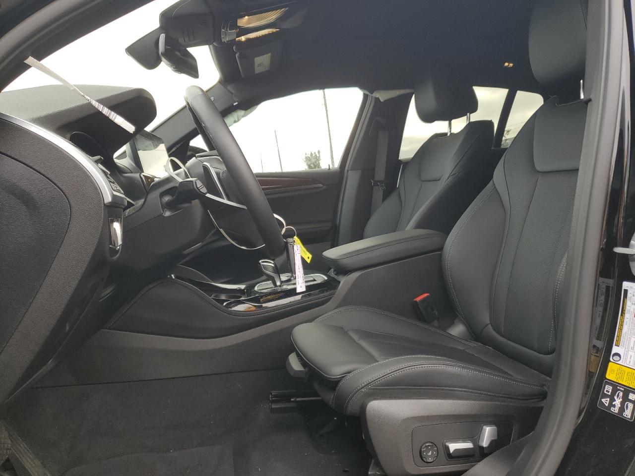 2023 BMW X4 - Image 7