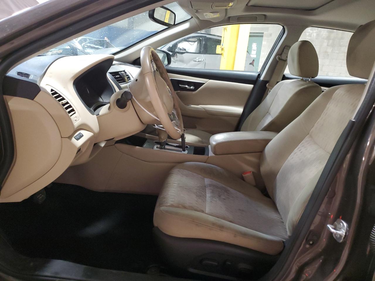 2016 Nissan Altima - Image 7