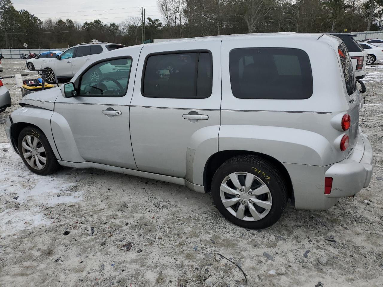 2011 Chevrolet HHR - Image 2