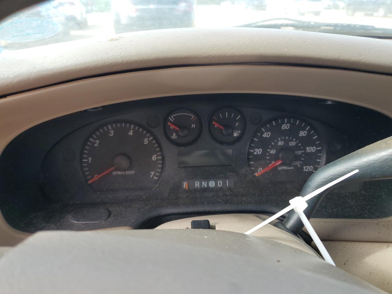 2006 Ford Taurus - Image 9