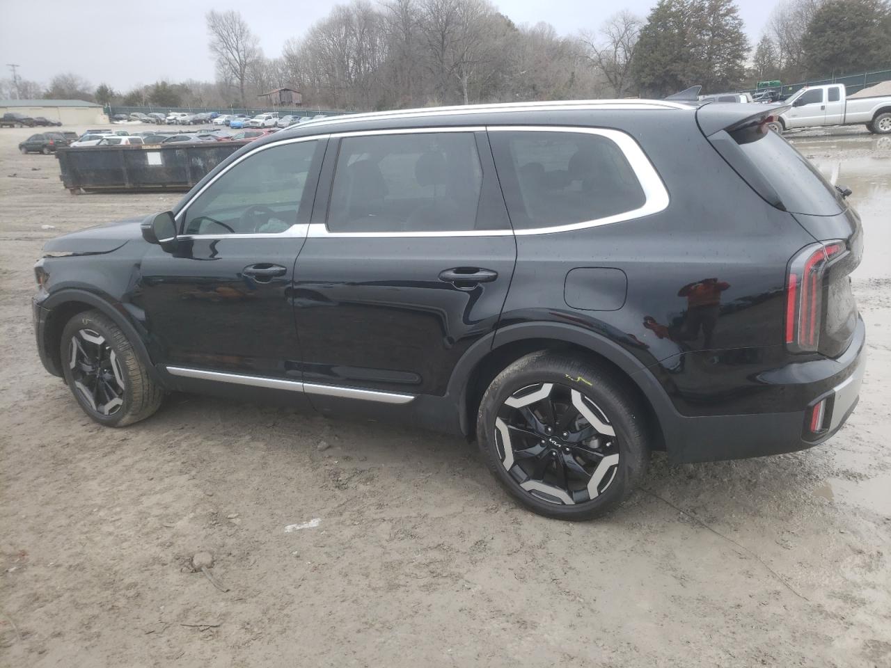 2023 Kia Telluride - Image 2