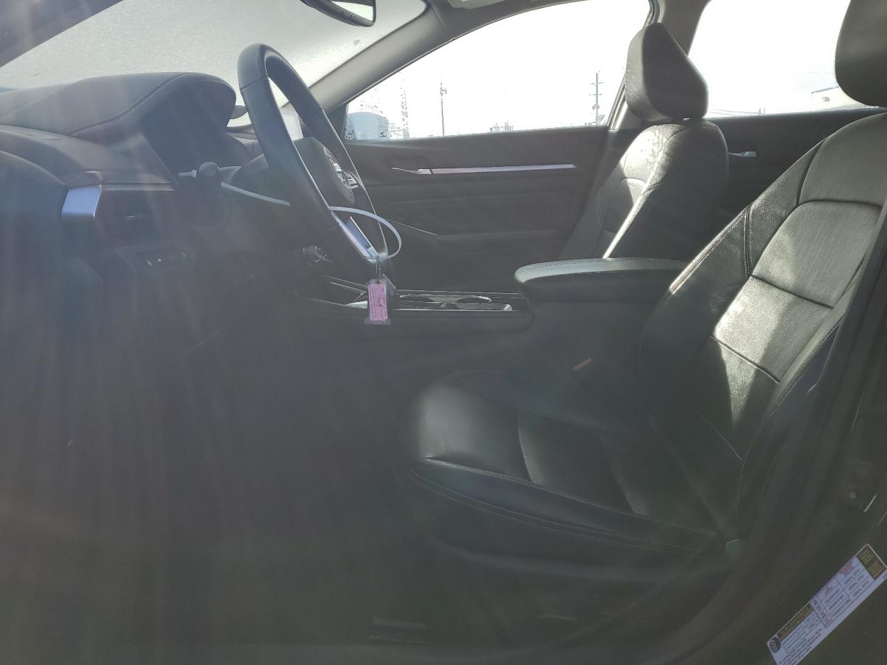 2021 Nissan Altima - Image 7