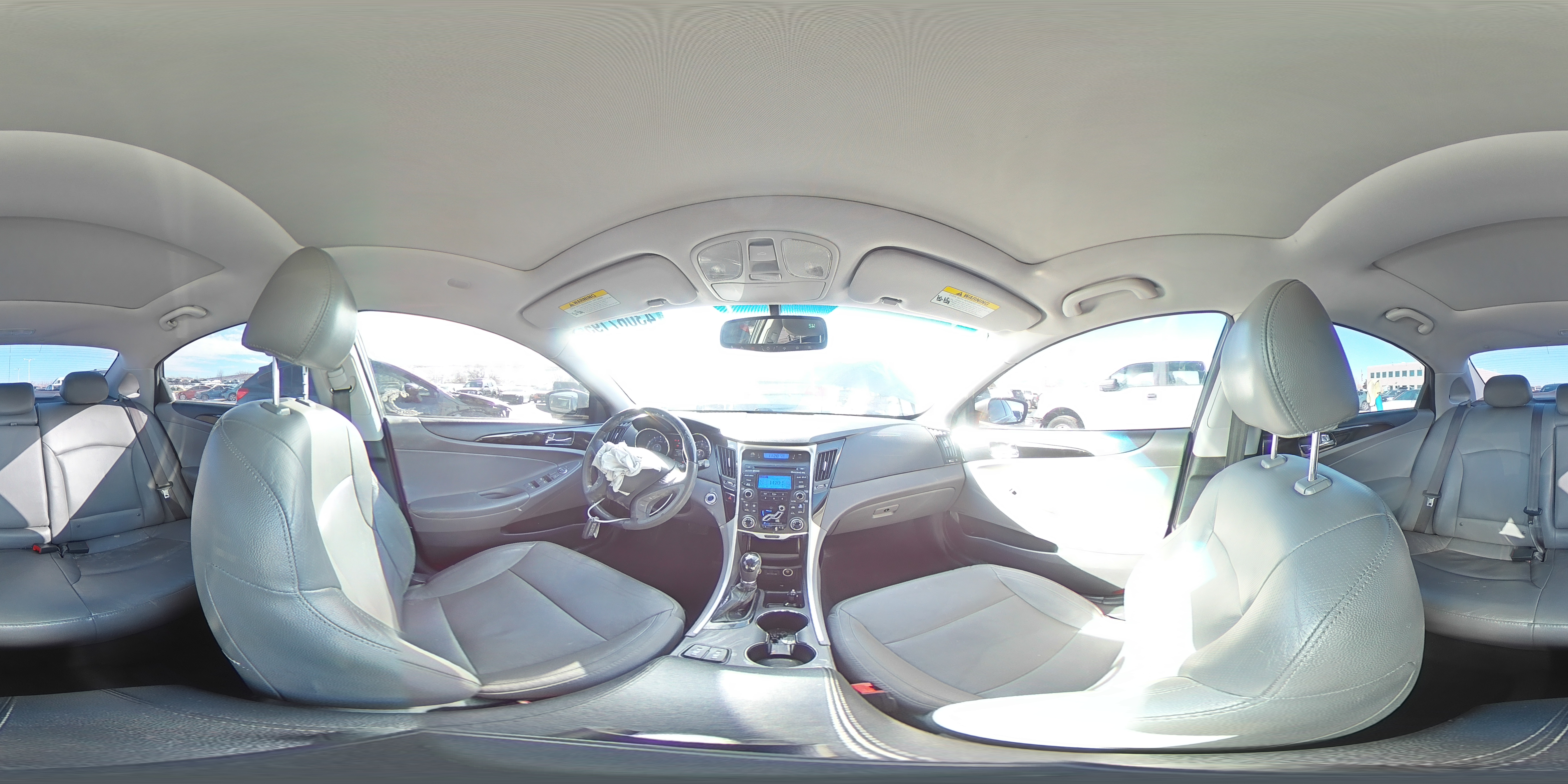 2012 Hyundai Sonata - Image 15