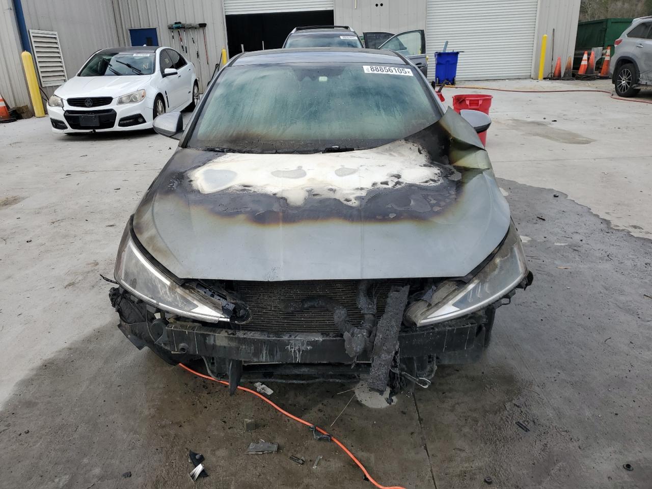 2019 Hyundai Elantra - Image 5