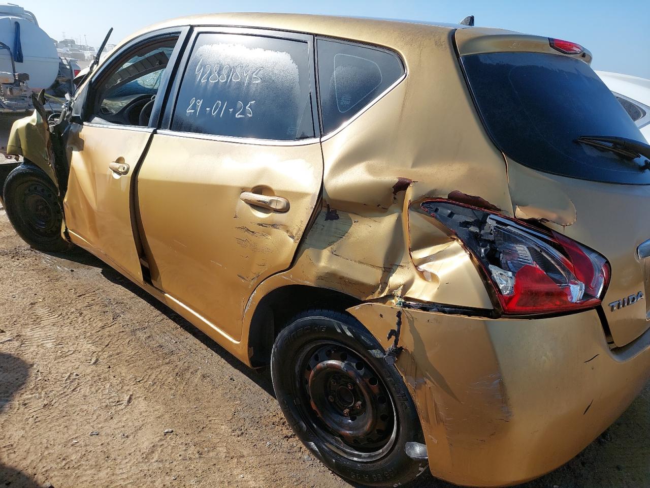 MNTBC2C90E6004570 - 2014 Nissan Tiida - #42881845