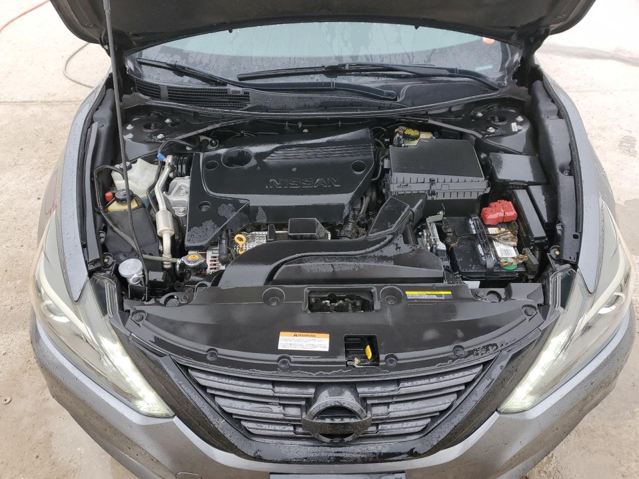 2017 Nissan Altima - Image 11