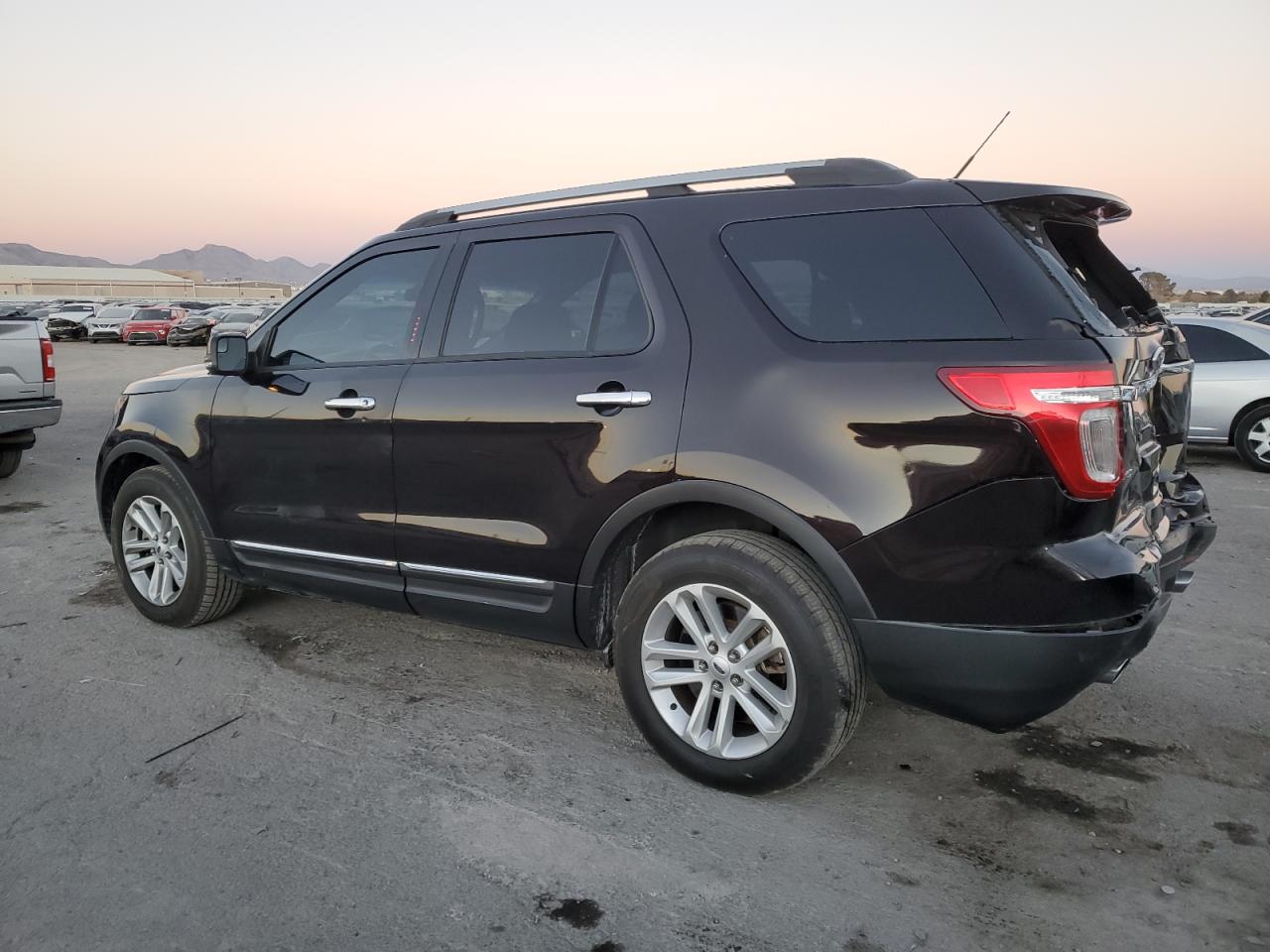 2013 Ford Explorer - Image 2