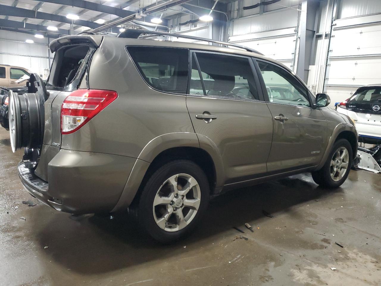 2009 Toyota RAV 4 - Image 3