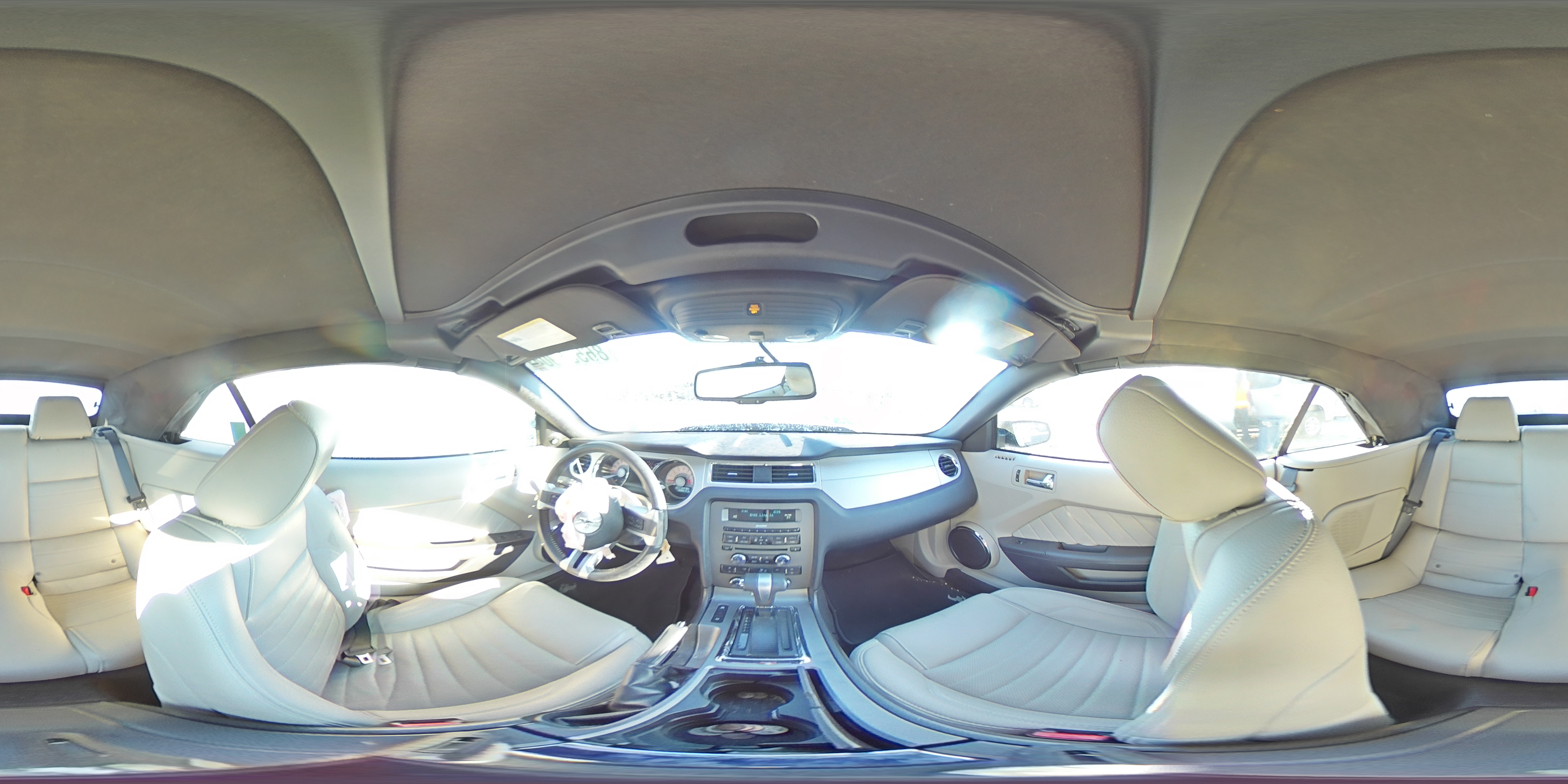 2011 Ford Mustang - Image 12