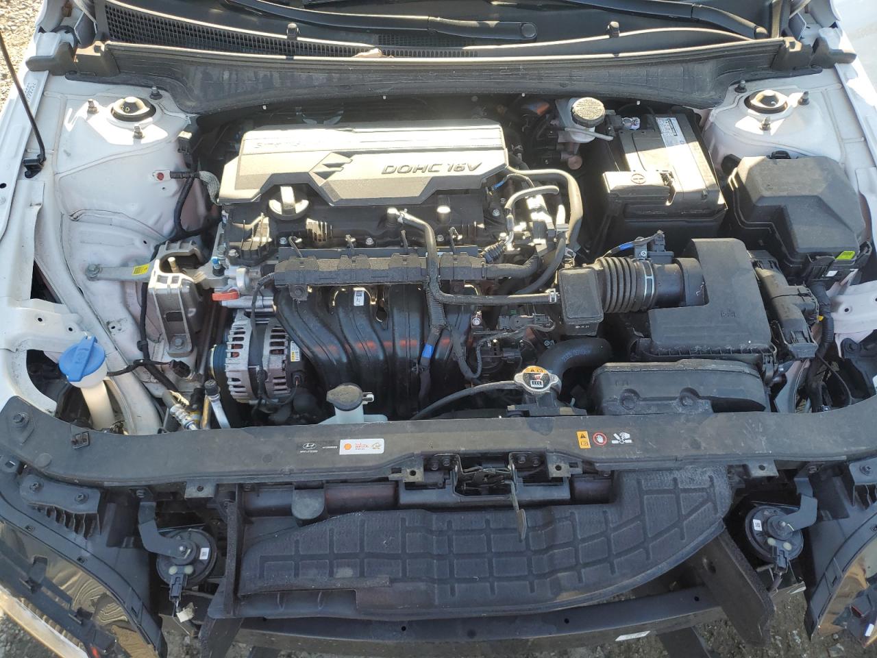 2024 Hyundai Elantra - Image 11