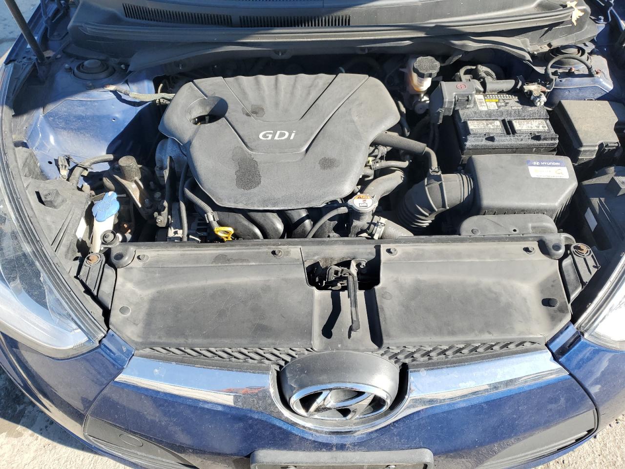 2016 Hyundai Veloster - Image 11