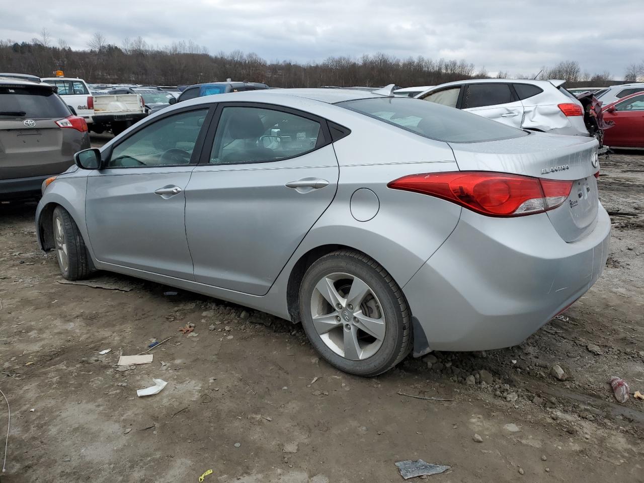 VIN 5NPDH4AE5DH307250 2013 HYUNDAI ELANTRA no.2