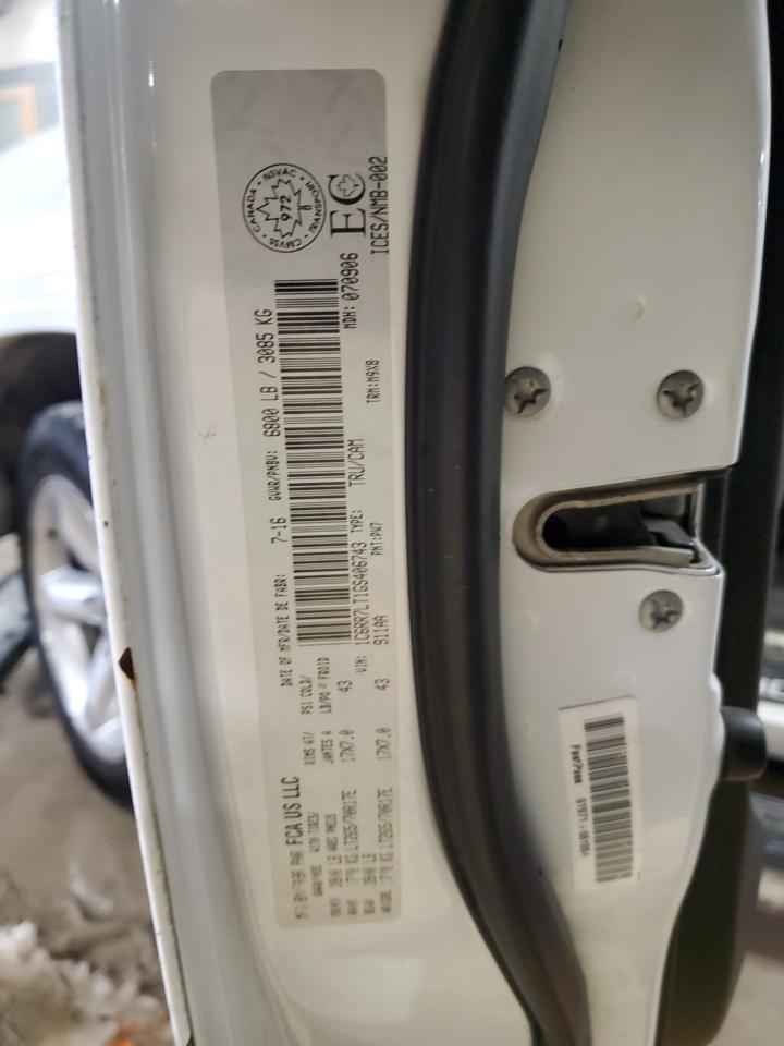 2016 RAM 1500 - Image 12