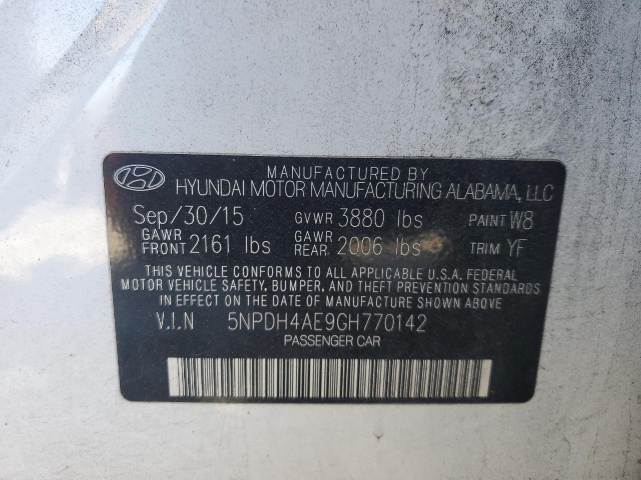 2016 Hyundai Elantra - Image 12
