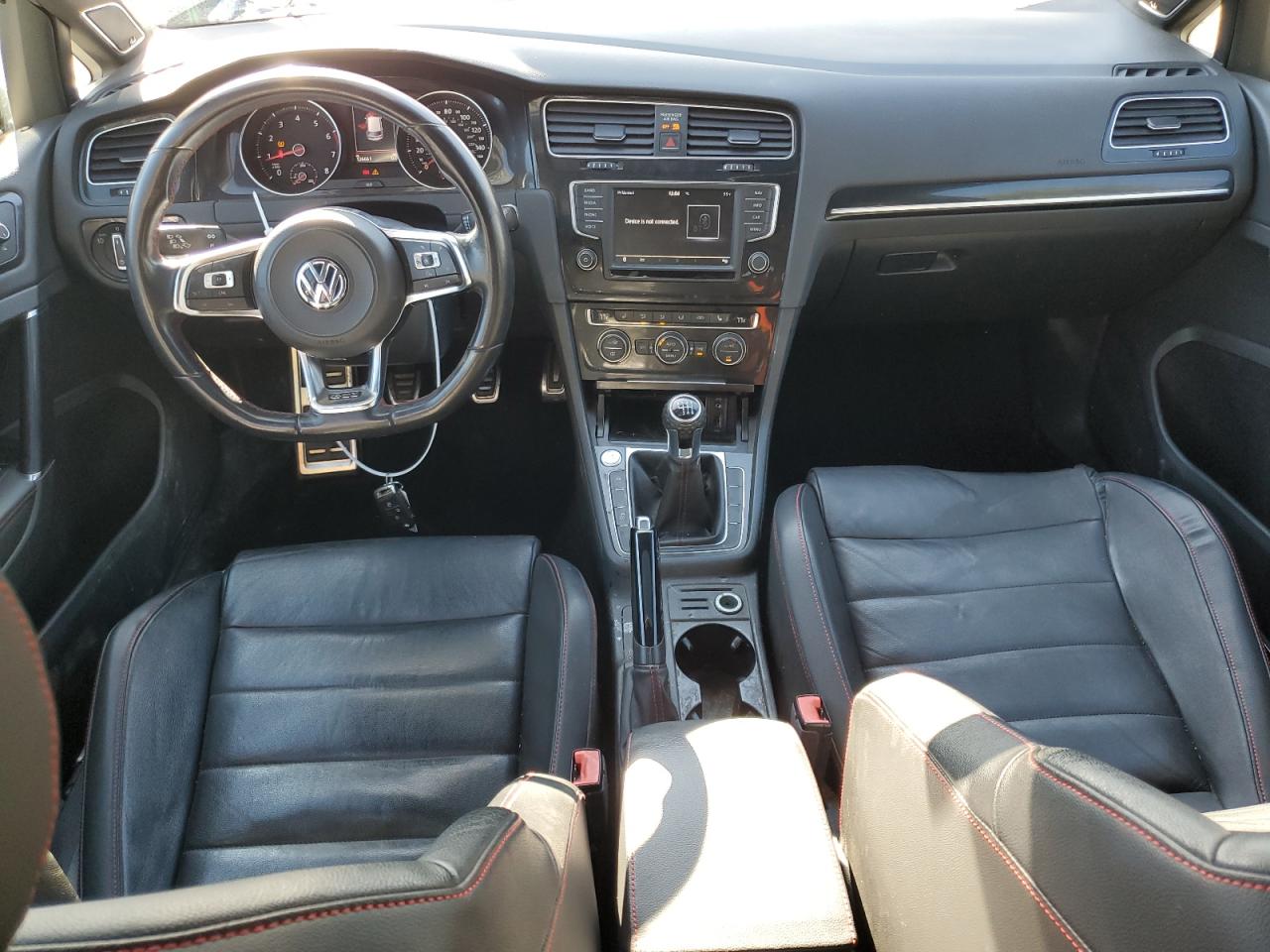 2017 Volkswagen GTI - Image 8
