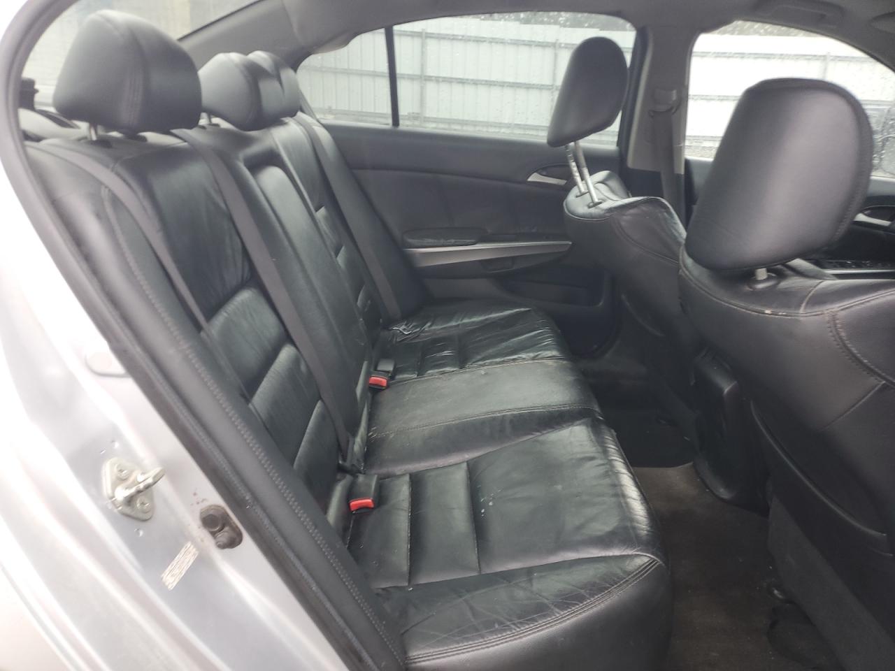 2008 Honda Accord - Image 10