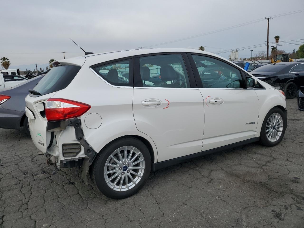 2013 Ford C-MAX - Image 3
