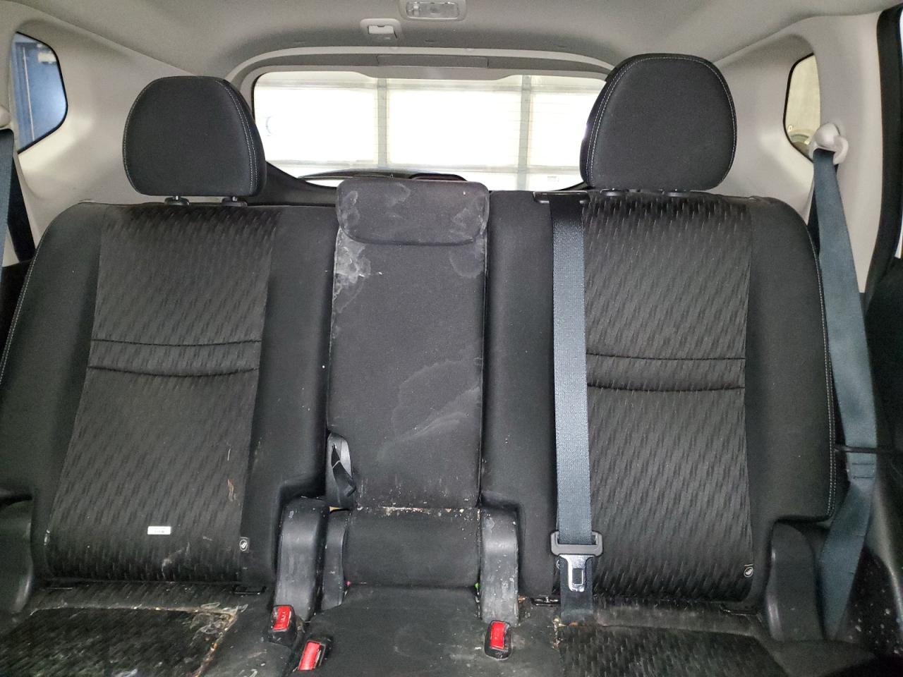 2019 Nissan Rogue - Image 10