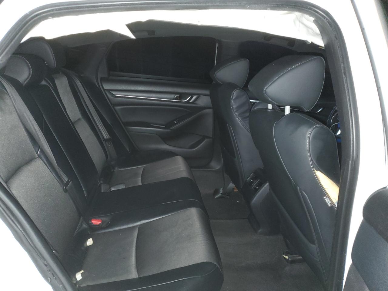 2018 Honda Accord - Image 10
