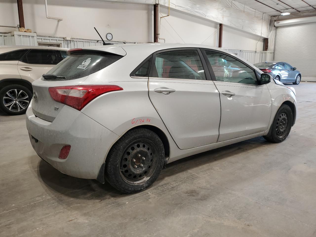 2016 Hyundai Elantra - Image 3