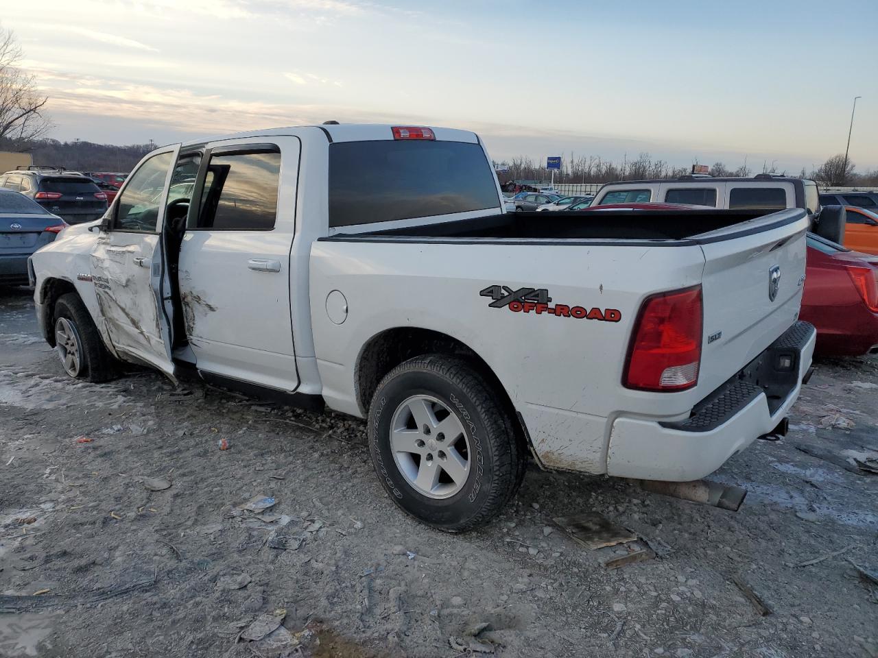 2017 RAM 1500 - Image 2