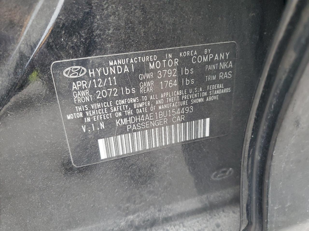 2011 Hyundai Elantra - Image 12