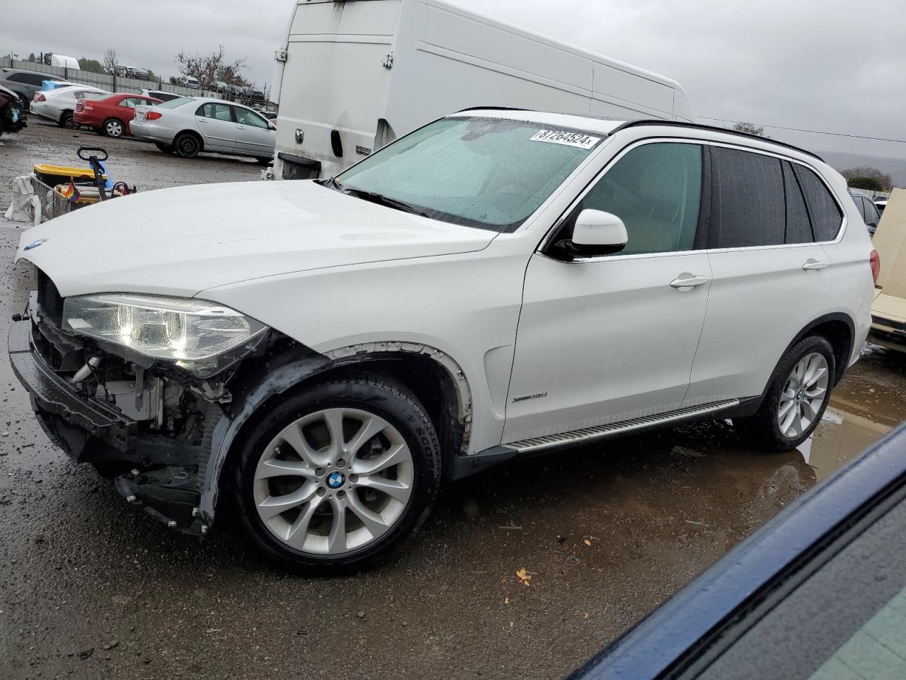 VIN 5UXKR0C55G0P23860 2016 BMW X5 no.1