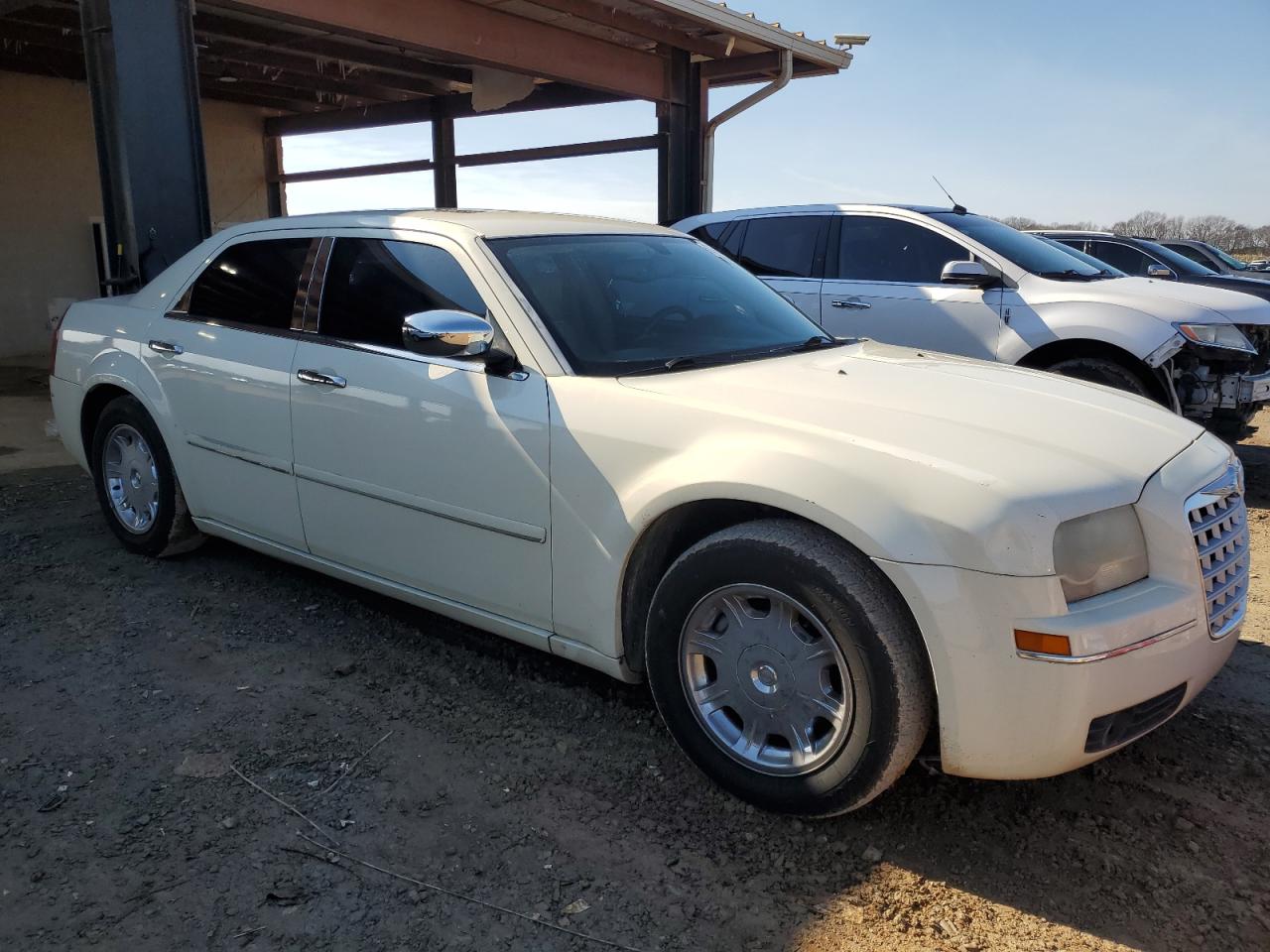 2005 Chrysler 300 - Image 4