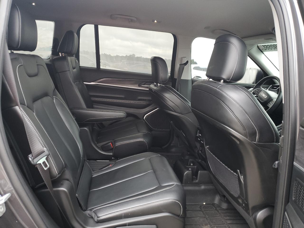 2021 Jeep Grand Cherokee - Image 11