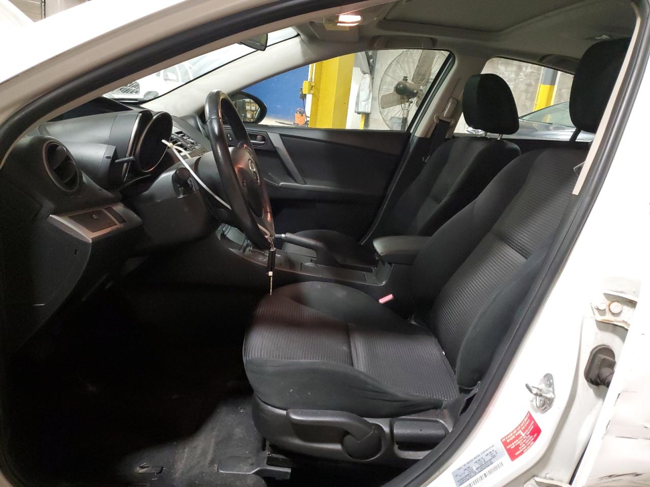 2012 Mazda 3 - Image 7